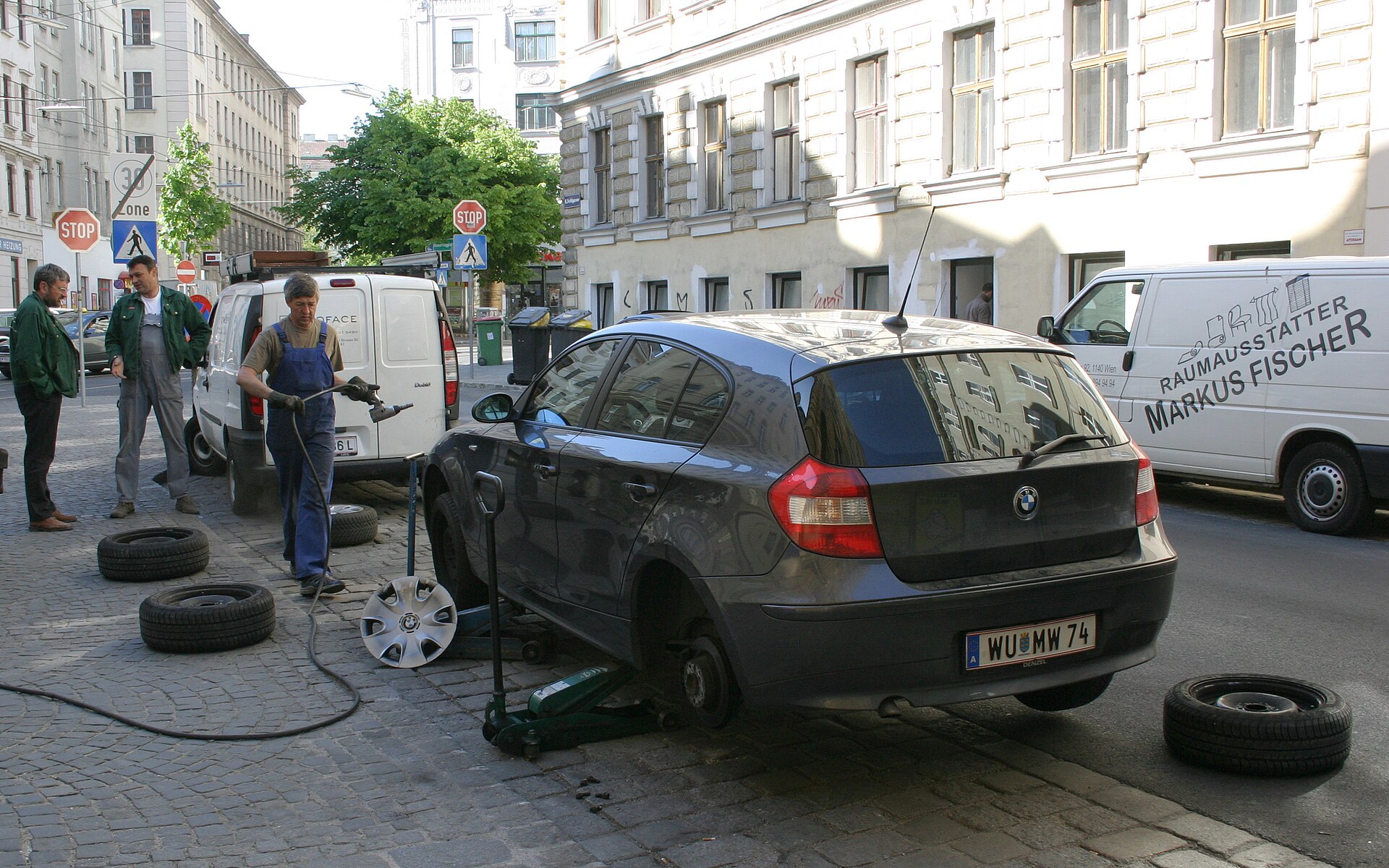 Kurfallı Lastikçi — Akıncı Mobil Lastikçi